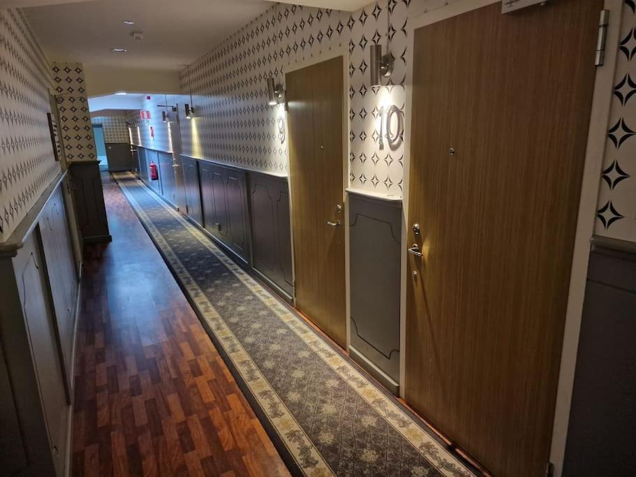 Nr4 Pa Sparet Norrkoping Bagian luar foto